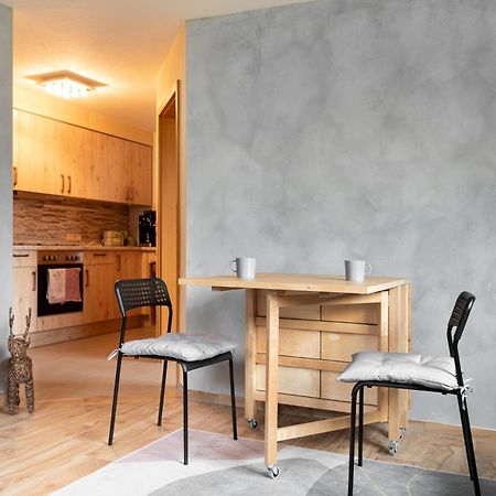 Gemuetliche Ferienwohnung Mit Terrasse Und Bergblick อินเซลล์ ภายนอก รูปภาพ