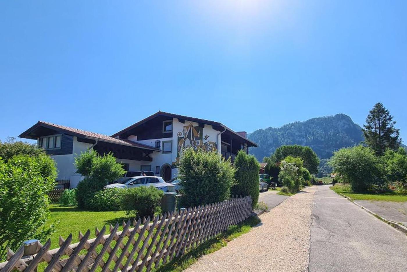 Gemuetliche Ferienwohnung Mit Terrasse Und Bergblick อินเซลล์ ภายนอก รูปภาพ